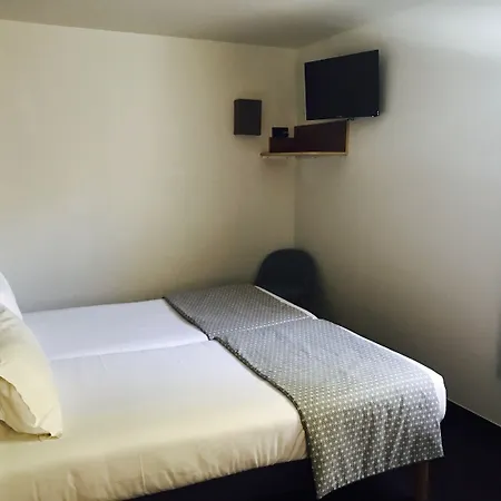 Greet Bordeaux Arena Otel