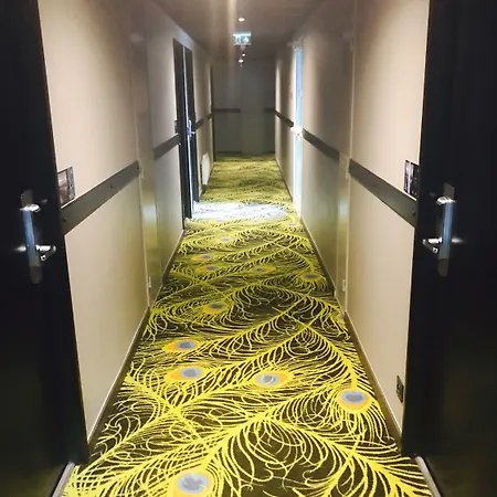 Greet Bordeaux Arena Otel