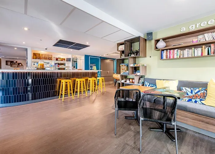 Greet Bordeaux Arena Hotel 3*